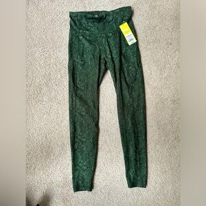 NWT target yoga pants sz s
